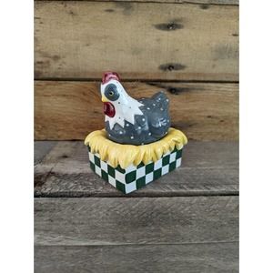 Vintage Cooks Club Blue Spotted Hen and Nest Salt and Pepper Shakers